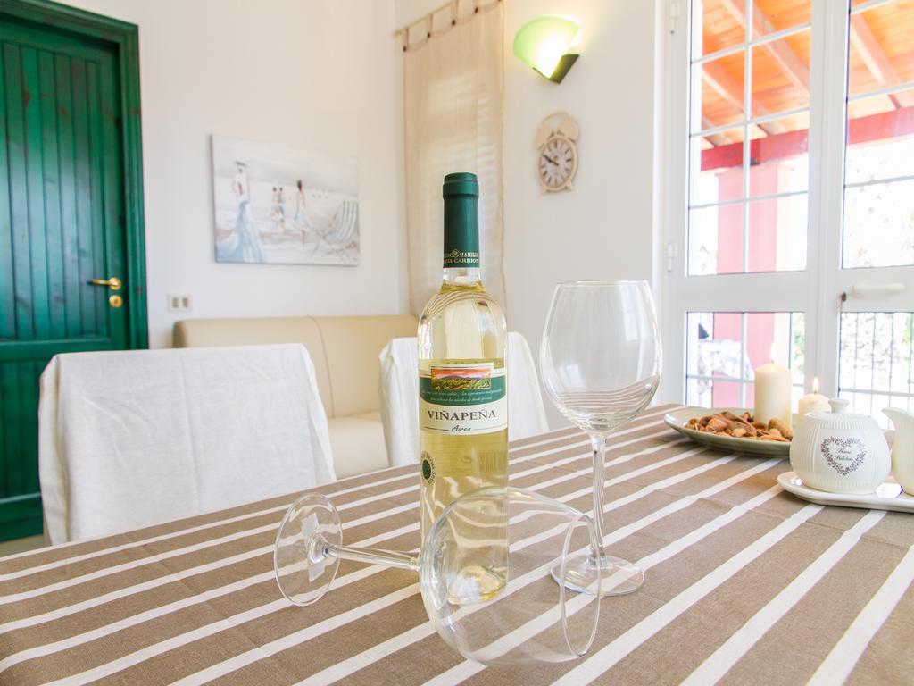 Gelso Bianco Apartments Кампофеличе ди Рокела Екстериор снимка