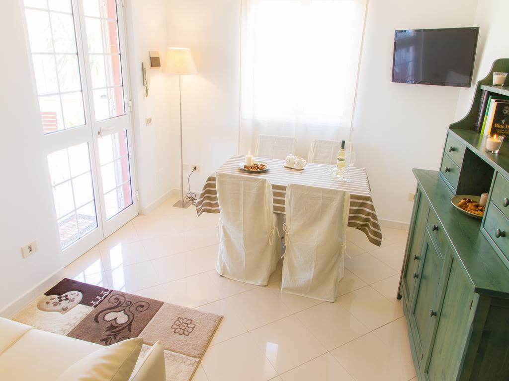 Gelso Bianco Apartments Кампофеличе ди Рокела Екстериор снимка