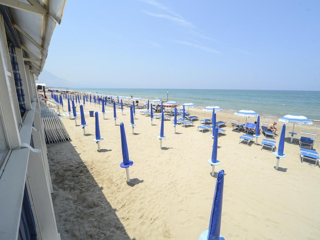 Gelso Bianco Apartments Кампофеличе ди Рокела Екстериор снимка