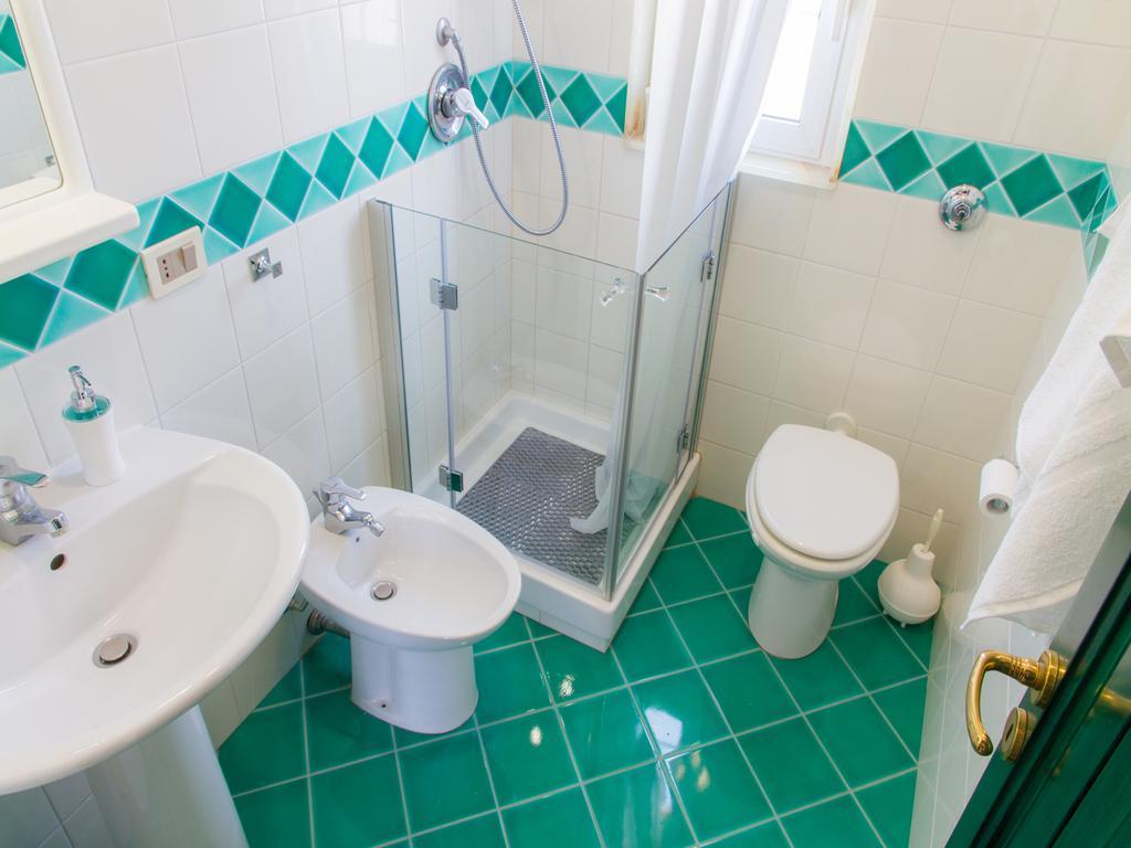 Gelso Bianco Apartments Кампофеличе ди Рокела Екстериор снимка